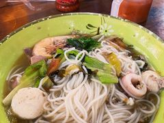-周记蟹仔粉(侨港风情街店)
