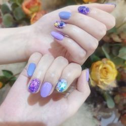 -花系美·美甲美睫精品店
