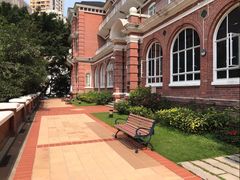 -香港大学