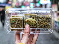 -新月蛋糕西点专卖店(大麦街店)
