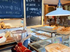 面包甜点陈列柜-仙峰天然面包(迎宾路店)