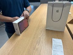 -Apple零售店(华贸购物中心店)