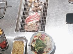 -马路牙子烧烤音乐酒馆(望京店)