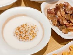 -叁煨蹄花·下饭盐帮菜(人民广场店)