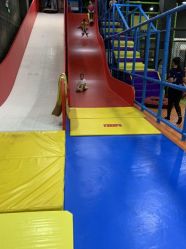 -蹦贝运动中心·蹦床·攀岩·闯关(龙岗店)