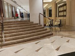 -怡咖啡海鲜自助餐厅(浦东香格里拉店)