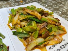 农家回锅肉-芳芳餐厅(白沙路店)