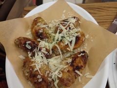 芝士蒜香鸡翅-城市大道红炉披萨烘焙坊