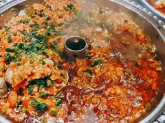 -老滇山寨•云南特色菜•地方菜•民族风情歌舞表演(金碧店)