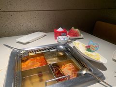 -海底捞火锅鲜切牛肉主题店(长寿路店)