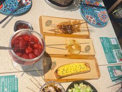-蚝堡·生蚝海鲜烧烤物种起源•海肠捞饭(刘公岛店)
