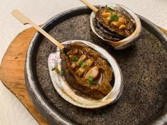 石锅大鲍鱼-品海楼·大连海胆锅贴馆(东港店)