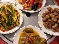 -聚首堂·特色小吃·肘子(什刹海德胜门店)