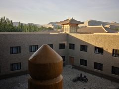 -敦煌山庄摘星阁