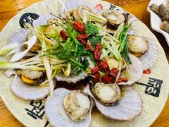 油泼扇贝-老东镇啤酒屋海鲜加工·蒸汽海鲜·海鲜烧烤(台东店)
