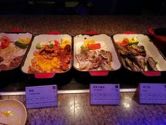 -华邑酒店·鲜艳全日自助餐厅