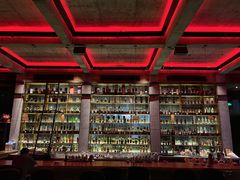 -饮湖威士忌鸡尾酒吧