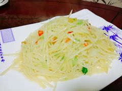 酸辣土豆丝-回家湘菜馆(浮山后店)