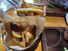 -MEAT MATE 鲜食肉铺(凤凰汇·里巷店)