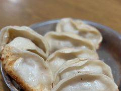 -黄阿姨锅贴大王(万航渡路店)