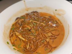 沙蒜烧豆面-荣轩(新荣记环球金融中心店)