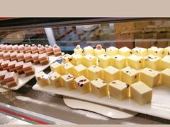 -佰烧海鲜烤肉火锅自助(世茂国际广场店)