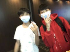 -嗨马乐动室内潮玩运动·团建·轰趴·桌游(南丰汇店)