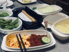 -海底捞火锅(曹安公路店)