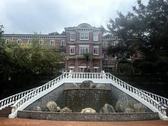 -香港大学