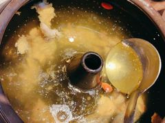 原味汽锅鸡-云海肴云南菜(浦江欢乐颂店)