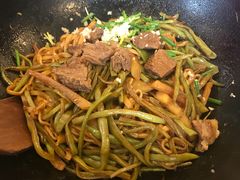 优质牛腩焖面-金豆角砂锅焖面(安贞店)