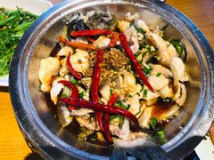 -隔壁老王·家常云南菜(花巷店)