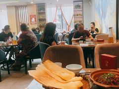 大堂-有红鸡毛店·川菜(建设路店)