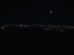 -鬼笑石后山停车场