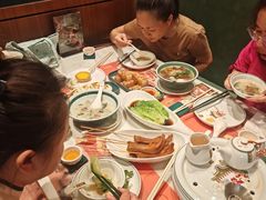 -悦得闲广式点心茶楼(蓝鲸世界店)