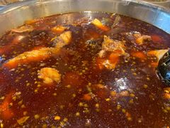 -肖肖酸萝卜鱼火锅(总店)