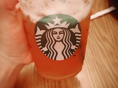 -星巴克(武汉欧利新天地店)