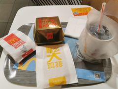 -麦当劳(杨林得来速店)