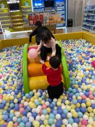 -乐友孕婴童(万象城店)