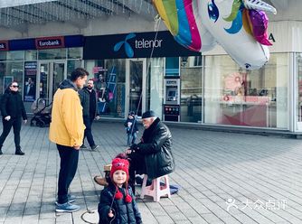 塞国的第二大城市。走在街上，给人一种很慢节凑之外