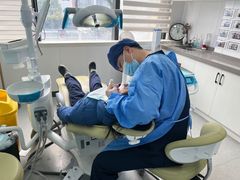 -美酷口腔牙齿矫正(江桥万达店)