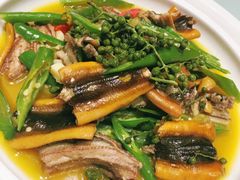 椒麻生敲手指鳝-久宴·天目湖大鱼头(恐龙园店)