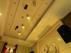 -皇马纯KTV·量贩·聚会(民治店)