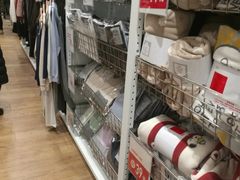 -优衣库(上海虹口龙之梦店)
