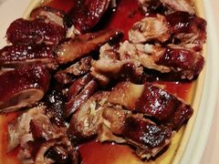 -八府香鸭·啫啫煲(华山路店)