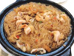 金黄粉色煲-渝君重庆火锅(嘉宾路店)