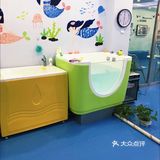 趁着休息带娃游个泳吧~