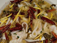 -渔语鱼酸菜鱼新川菜(来福士店)