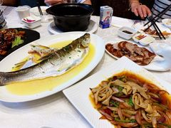 -湖庭壹品鸭王·传统北京烤鸭·别墅私房菜·庭院宵夜(江宁店)