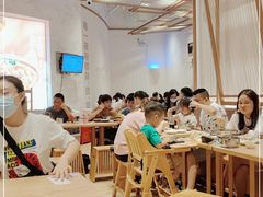 大堂-小满手工粉(上海月星环球港店)